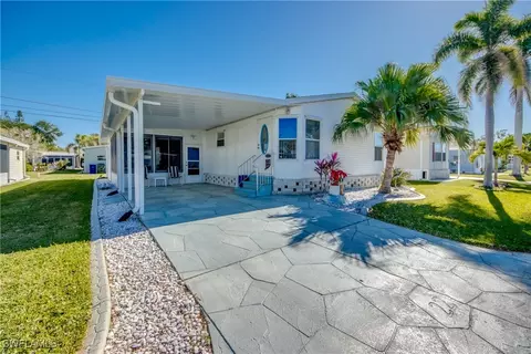 22 Garden Dr, Fort Myers, FL 33908