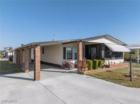 9250 Caloosa Dr, North Fort Myers, FL 33903