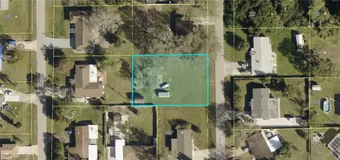 13 Kentucky Rd, Lehigh Acres, FL 33936