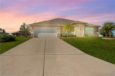 2020 NE 7th Ave, Cape Coral, FL 33909
