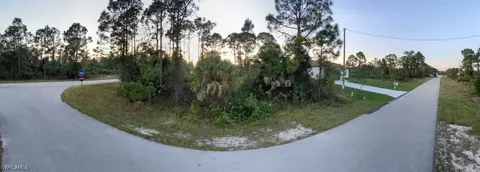744 Chapman Ave S, Lehigh Acres, FL 33974