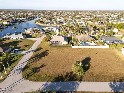 5308 SW 17th Pl, Cape Coral, FL 33914
