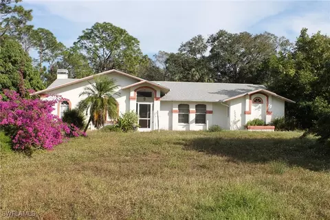 6 Columbus Ave, Lehigh Acres, FL 33936