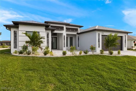 3223 SW 11th Ct, Cape Coral, FL 33914