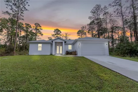 806 Mcarthur Ave, Lehigh Acres, FL 33936
