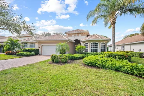 6789 Bent Grass Dr, Naples, FL 34113