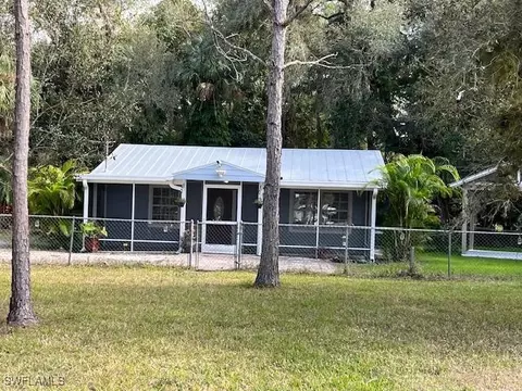 13850 Cemetery Rd, Fort Myers, FL 33905