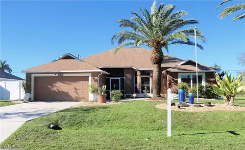 313 SE 24th St, Cape Coral, FL 33990