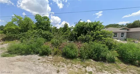 2903 45th St SW, Lehigh Acres, FL 33976