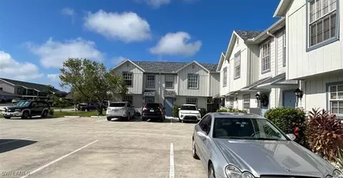 1005 SW 4th Ter #8, Cape Coral, FL 33914