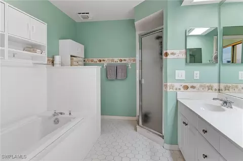 Bath - 21685 Sungate Ct, Estero, FL 33928 photo 1 of 2