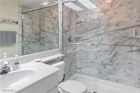 Bath - 21685 Sungate Ct, Estero, FL 33928 photo 2 of 2