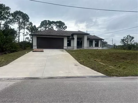 2802 49th St SW, Lehigh Acres, FL 33976