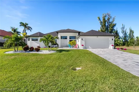 3028 SW 10th Pl, Cape Coral, FL 33914