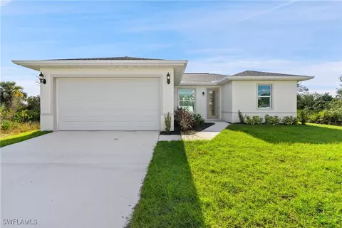 412 Wickham Ave S, Lehigh Acres, FL 33974