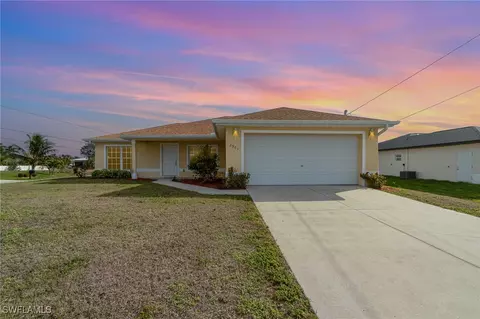 2901 Donald Ave S, Lehigh Acres, FL 33976