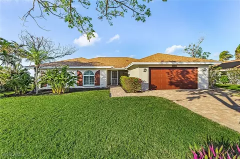 1113 Sand Castle Rd, Sanibel, FL 33957