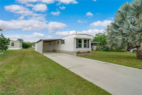 211 Grassy Key Ln #173, Naples, FL 34114
