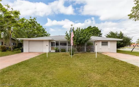 4952 Viceroy St, Cape Coral, FL 33904