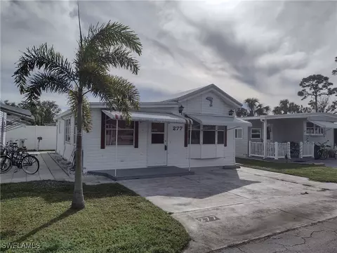 277 Fountain View Blvd, North Fort Myers, FL 33903