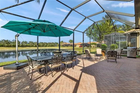 3374 Baltic Dr, Naples, FL 34119