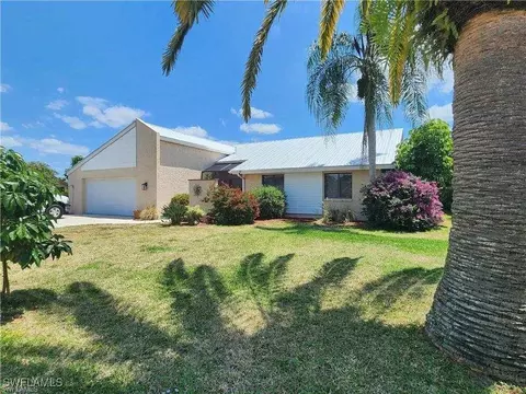 15188 Sam Snead Ln, North Fort Myers, FL 33917