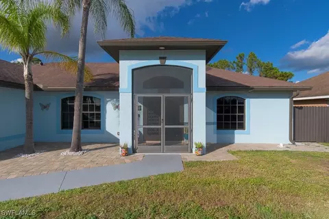 2808 9th St SW, Lehigh Acres, FL 33976