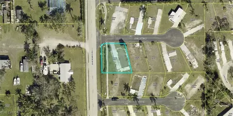 95 Sycamore Ln, Fort Myers, FL 33908
