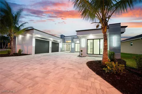 916 Mohawk Pkwy, Cape Coral, FL 33914