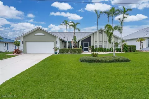 4921 SW 9th Pl, Cape Coral, FL 33914