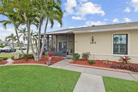1517 SW 51st Ln #201, Cape Coral, FL 33914