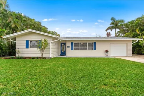 5210 Pocatella Ct, Cape Coral, FL 33904