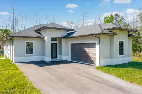 4464 26th Ave SE, Naples, FL 34117