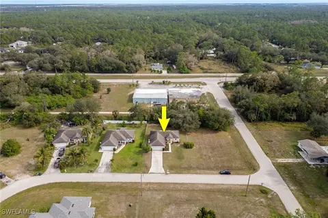 2219 Lincoln Park Ave, Alva, FL 33920