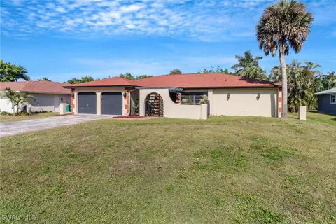 173 Pebble Beach Cir, Naples, FL 34113 photo 2