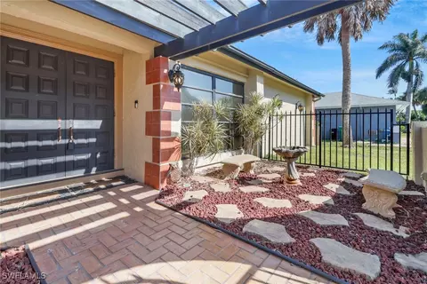 173 Pebble Beach Cir, Naples, FL 34113 photo 3