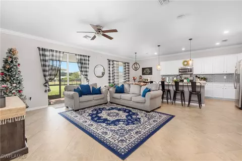 3633 E Hampton Cir, Alva, FL 33920 photo 8