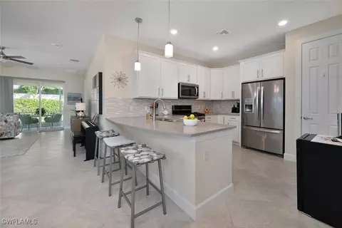 10709 Manatee Key Ln, Estero, FL 33928 photo 6