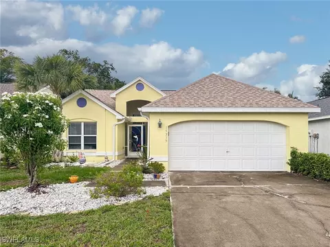 15339 Cricket Ln, Fort Myers, FL 33919