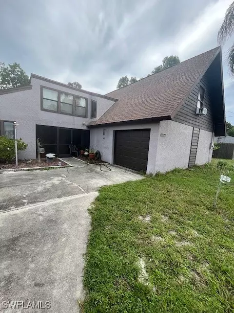 17472 Phlox Dr, Fort Myers, FL 33967