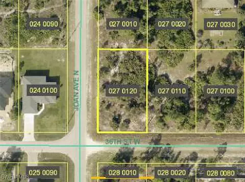 2910 36th St W, Lehigh Acres, FL 33971