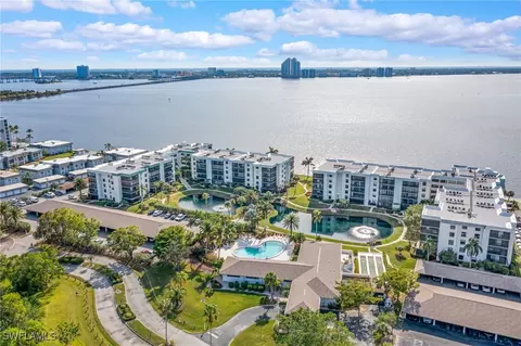 3460 N Key Dr #301, North Fort Myers, FL 33903