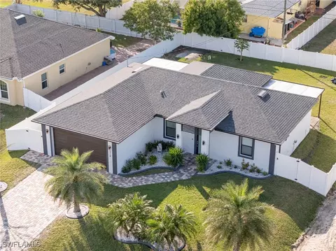 1314 NE 4th Pl, Cape Coral, FL 33909