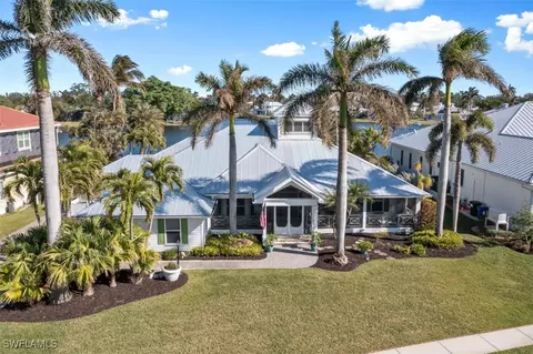 16131 Bentwood Palms Dr, Fort Myers, FL 33908