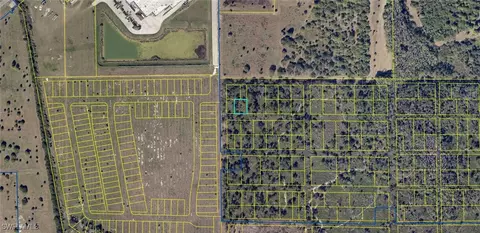 Avenue E, Labelle, FL 33935