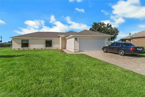 1031 NE 2nd Ter, Cape Coral, FL 33909