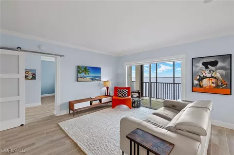 1910 Virginia Ave #902, Fort Myers, FL 33901