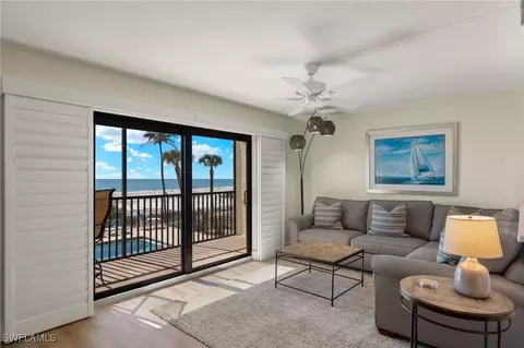 2230 Camino Del Mar Dr #2B2, Sanibel, FL 33957