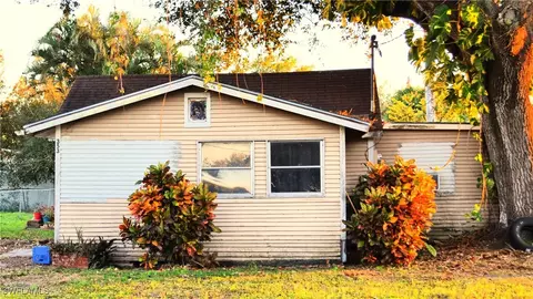 353 State St, North Fort Myers, FL 33903