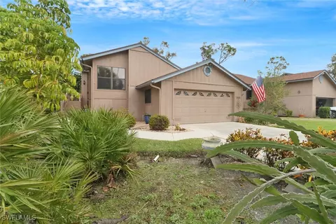 6620 Rolland Ct, Fort Myers, FL 33908